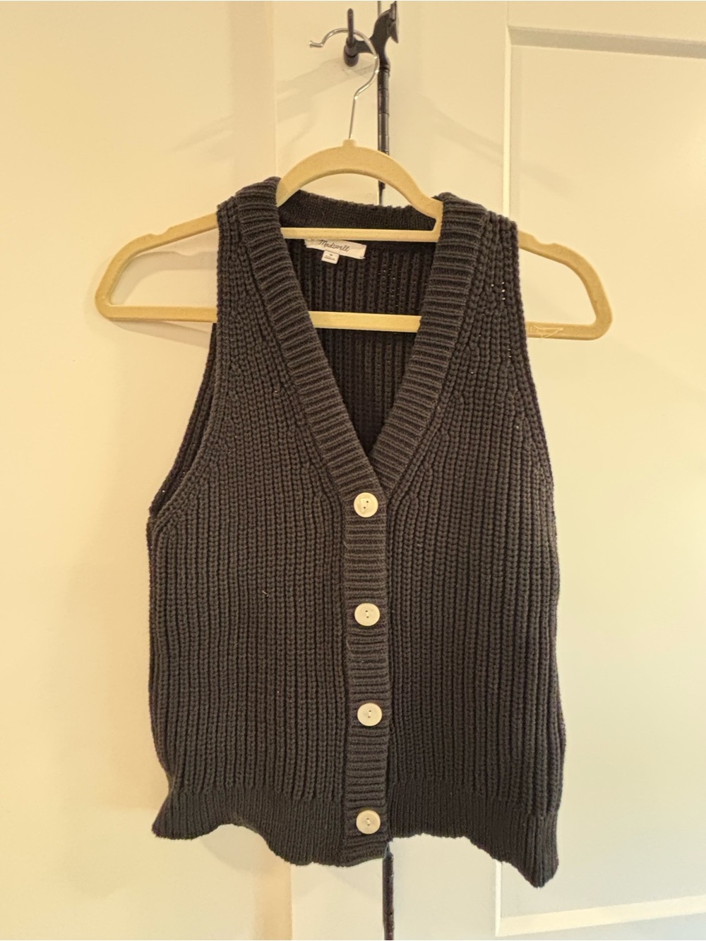 Madewell Black Chunky Rib Knit Button-Front Sweater Vest